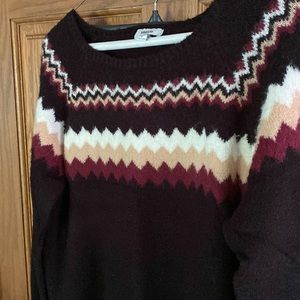 Kensie sweater. Never worn. W/O tags. Size Large.